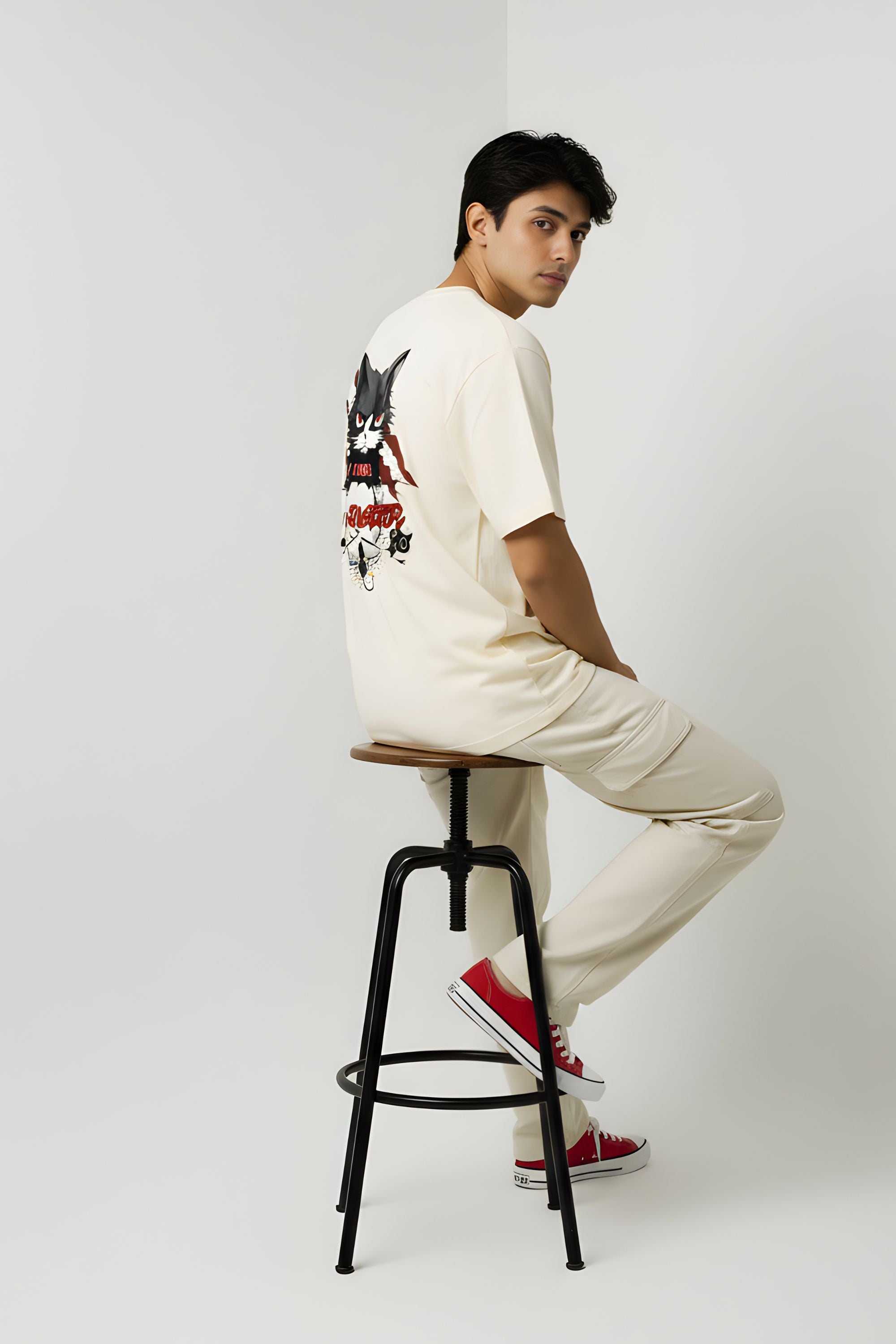 CAT LOVE THEME OVERSIZE T-SHIRT FOR MEN